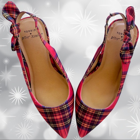 TORRID BETSEY JOHNSON RED CYLINDER HEEL PUMP (WW) Wide width NEW - Picture 5 of 16